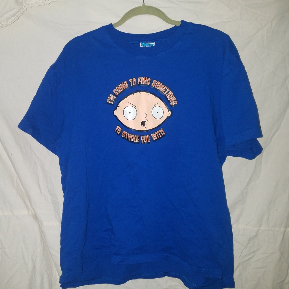 Family Guy t-shirt size Lg
